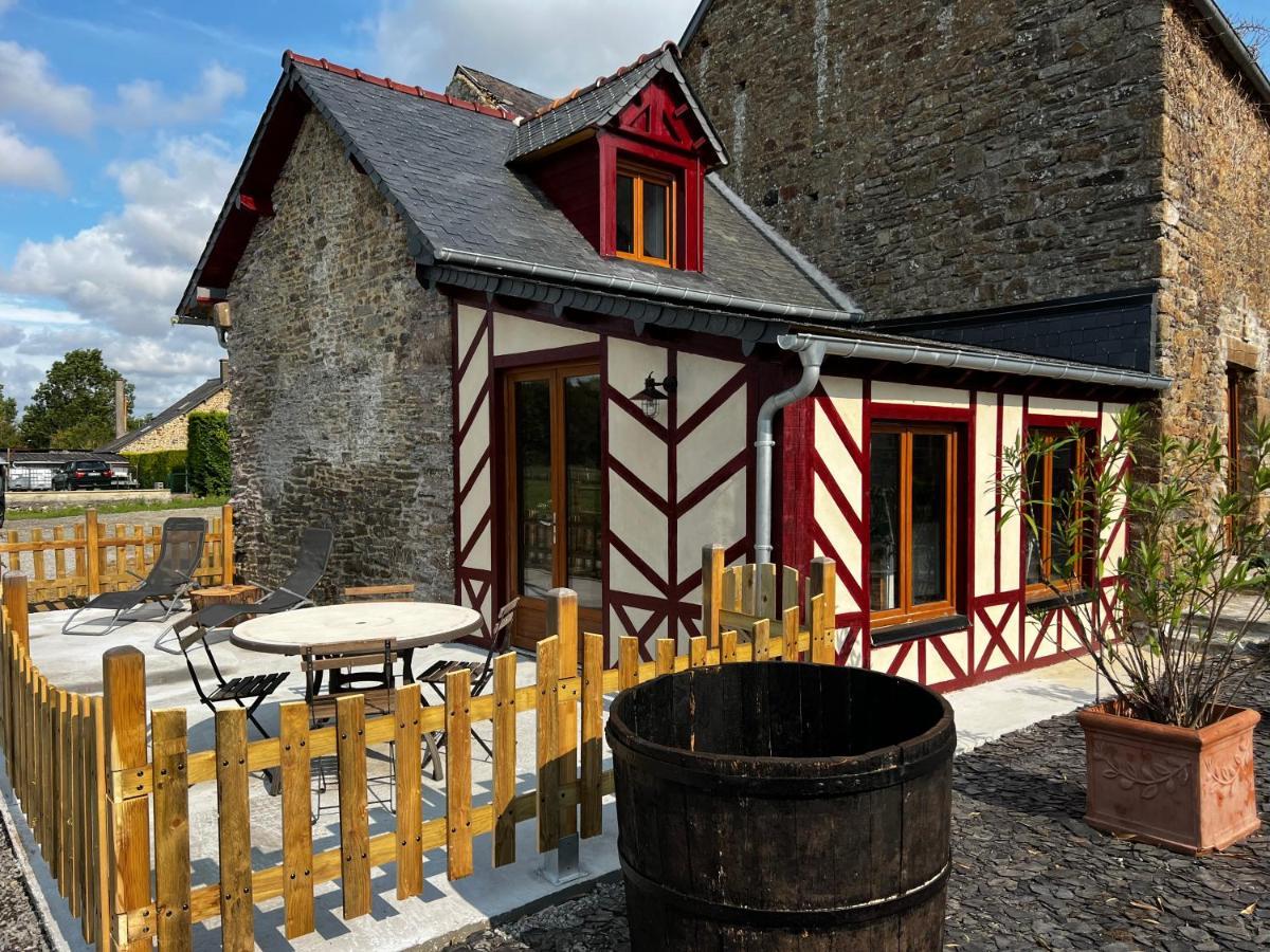 Domaine De La Ville Cherel, Maison A Colombage 뽕또흑송 외부 사진